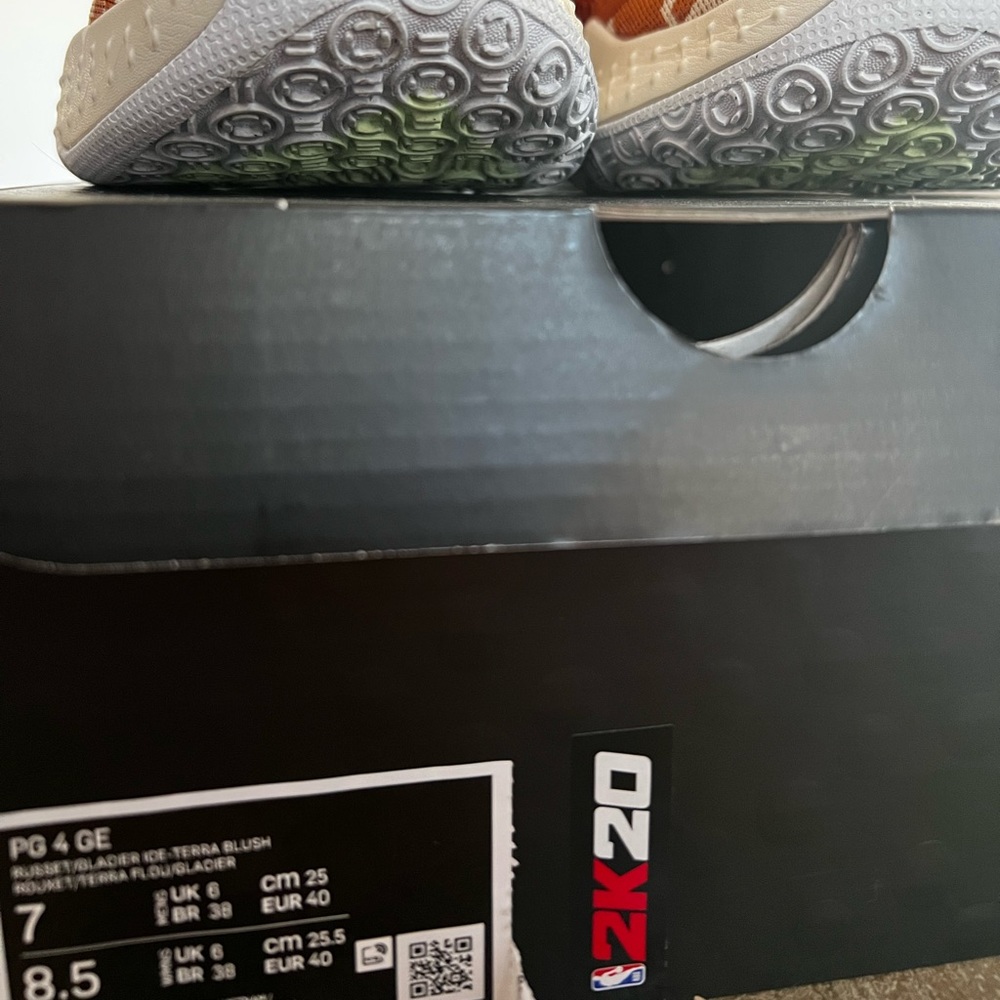 NIKE PG4 GE BASKETBALL SHOES MENS - Picture 3 of 12